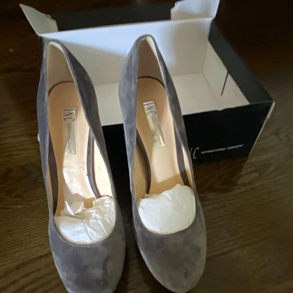 INC International Concepts Women's Size 9M Gray Suede Round Toe Slip-On Pumps